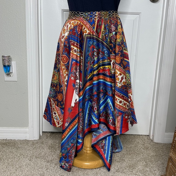 Venus Asymmetrical Scarf Paisley Dress - Picture 5 of 6